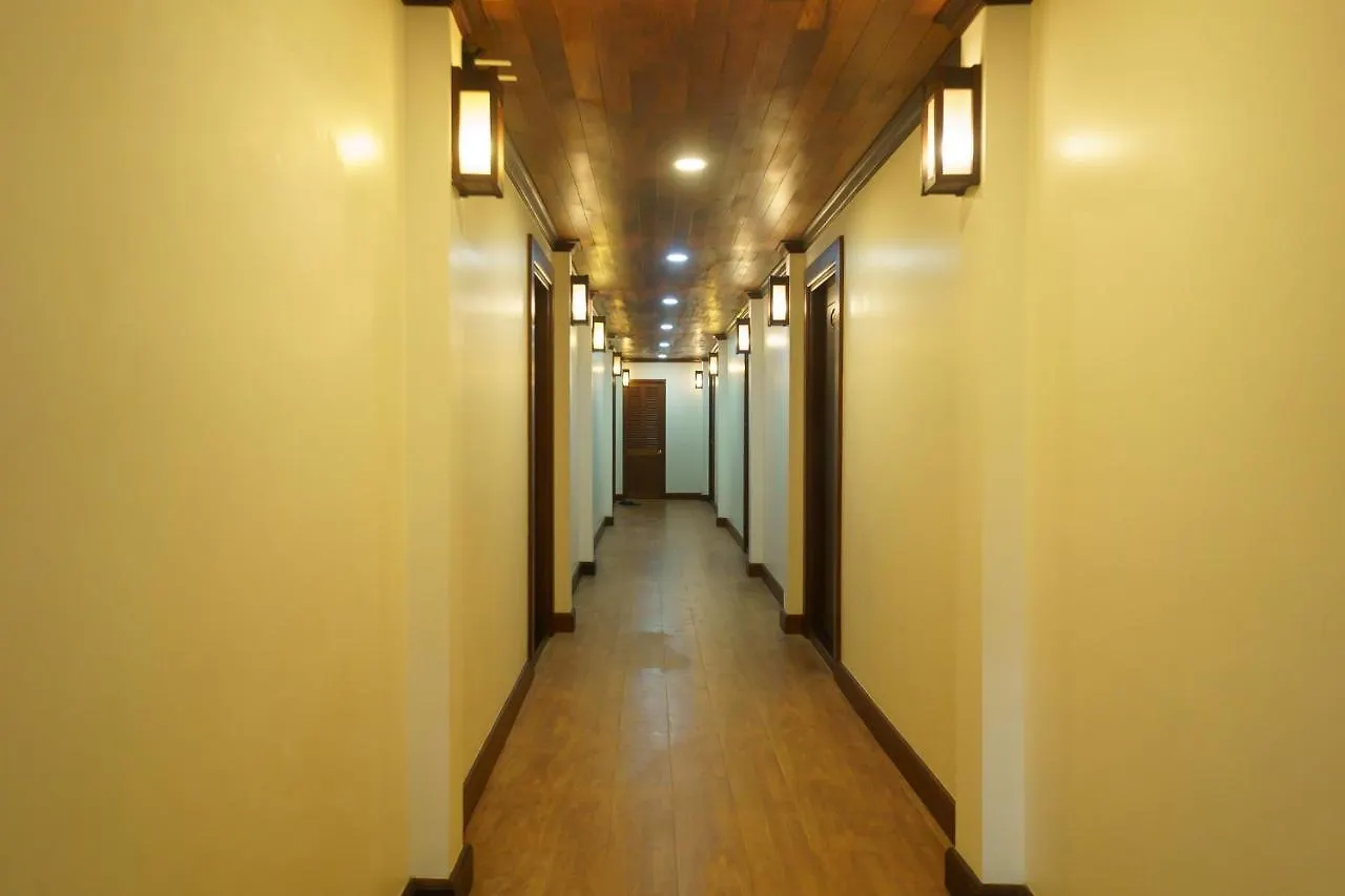 Lux Hotel Luang Prabang 3*,