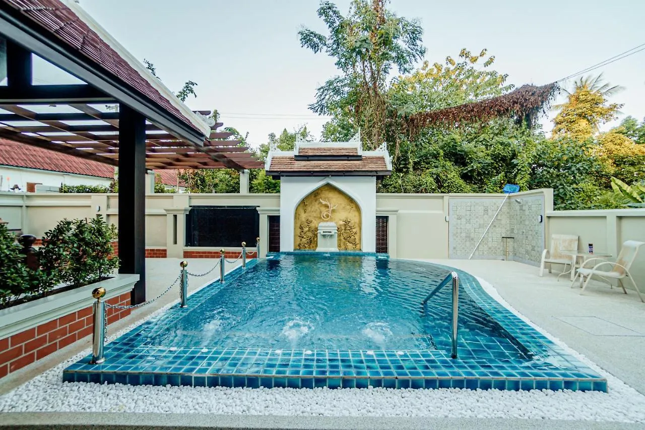 Lux Hotel Luang Prabang 3*,  Laos