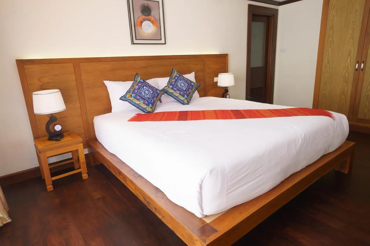 Lux Hotel Luang Prabang 3*,