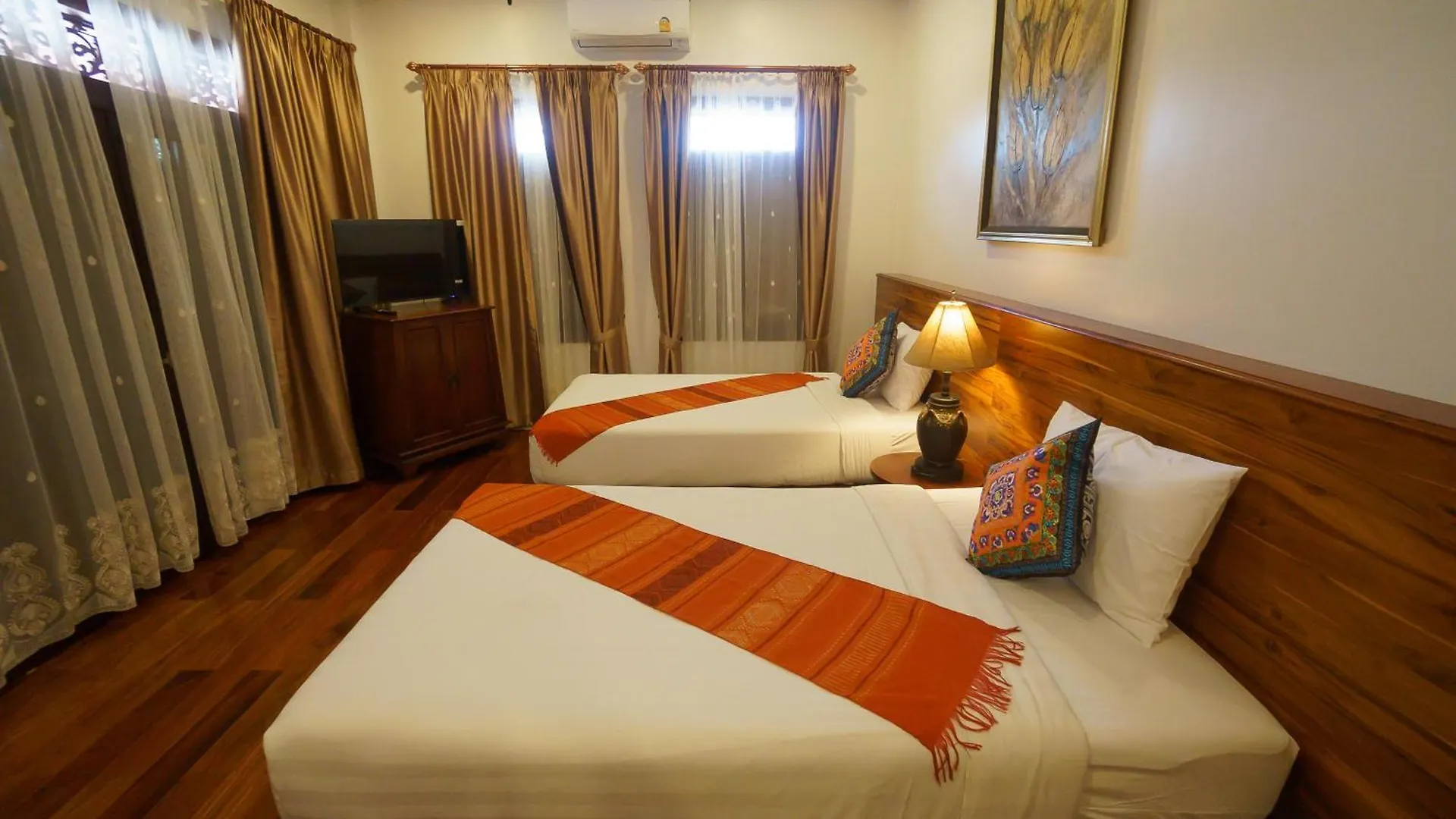 Lux Hotel Luang Prabang 3*,  Laos