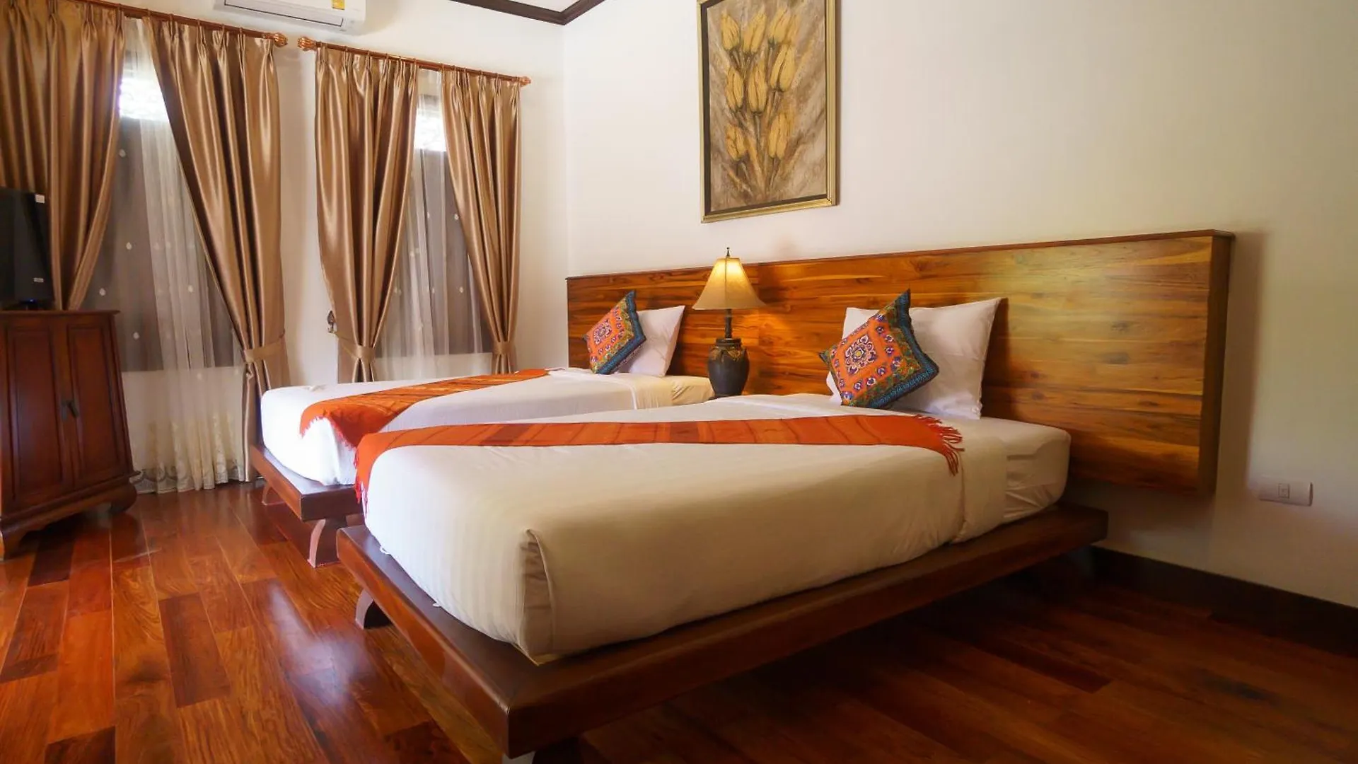 Lux Hotel Luang Prabang 3*,
