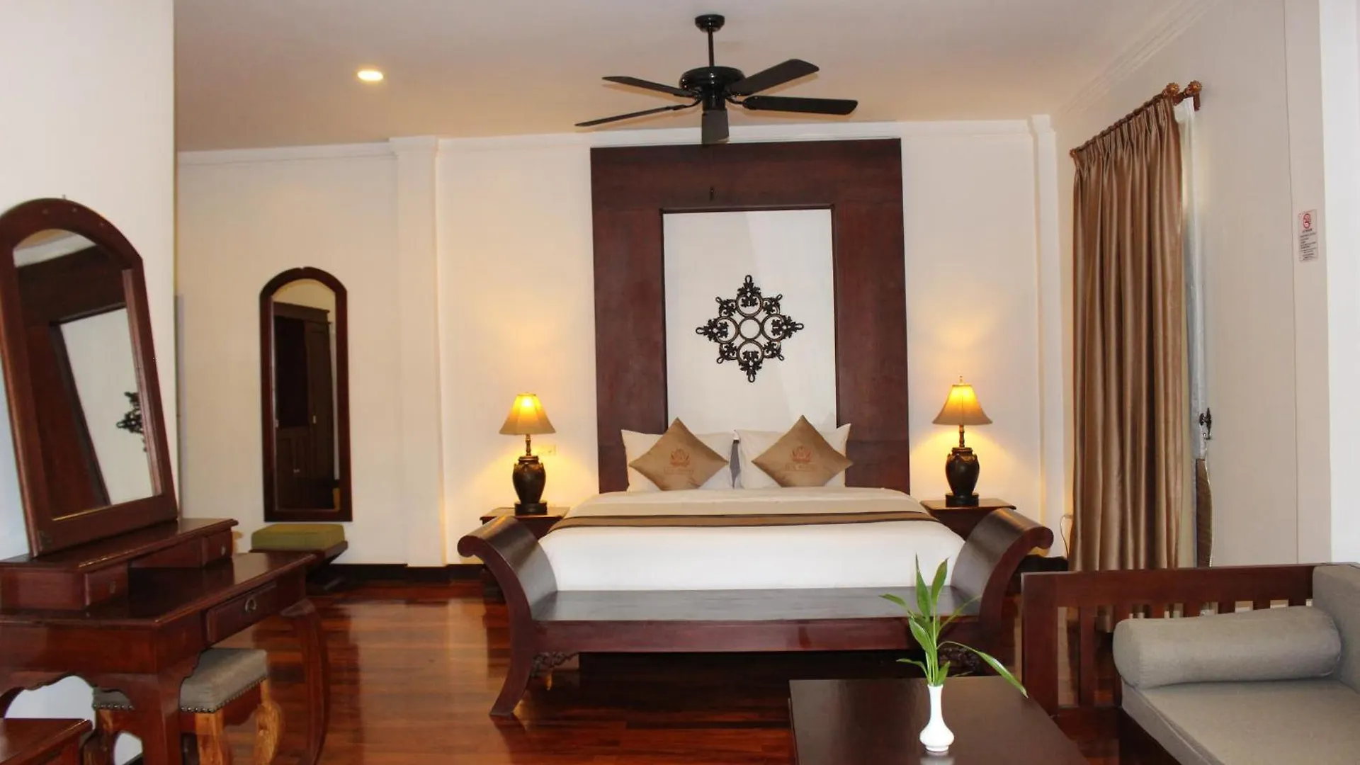 Lux Hotel Luang Prabang 3*,  Laos